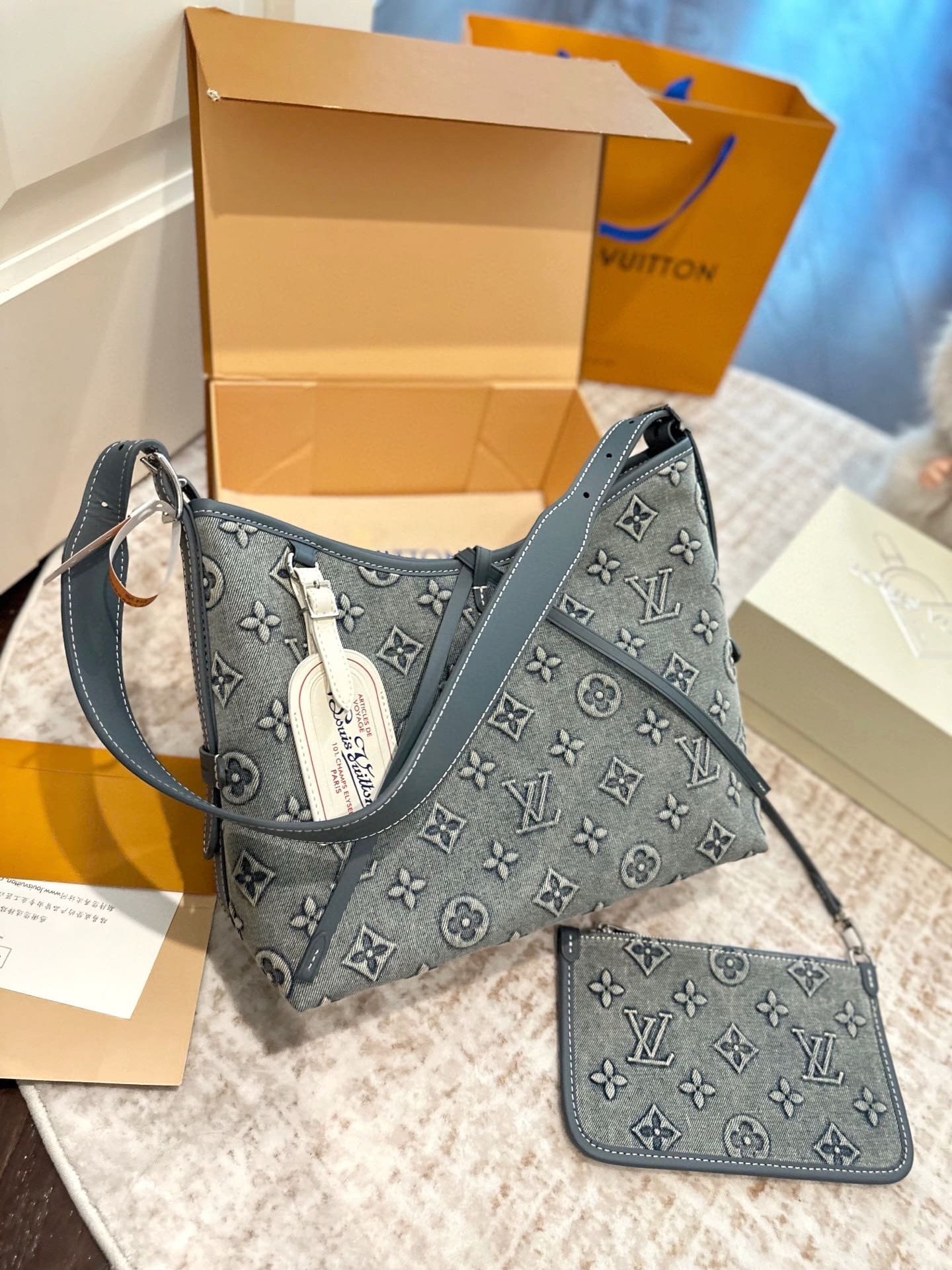 L0vis Vvtt0n Carryall