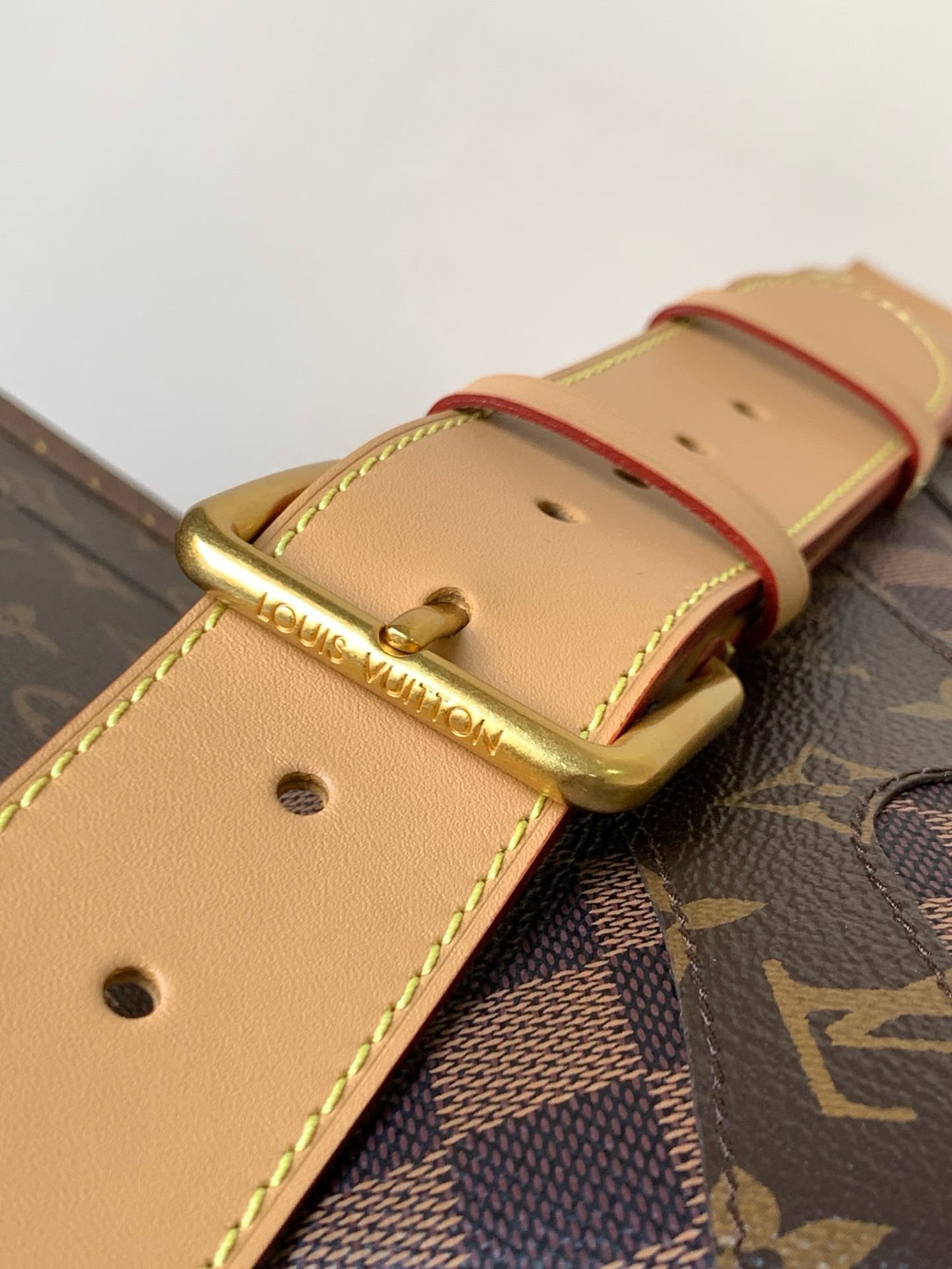 L0vis Vvtt0n M15271 Rush Bumbag