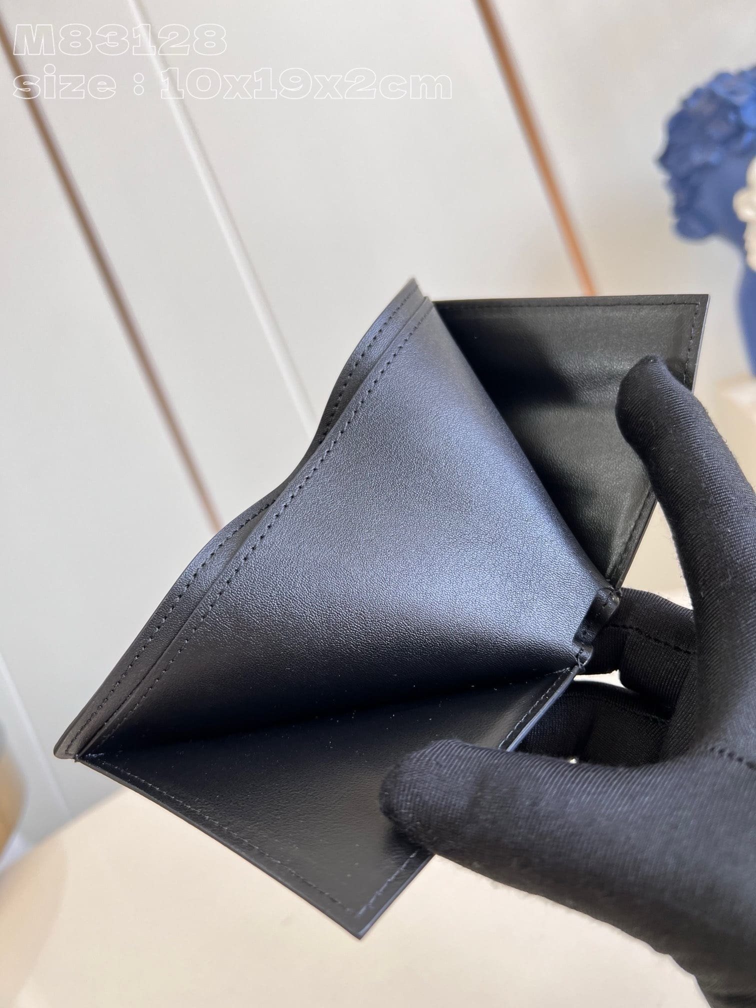 L0vis Vvtt0n M83128 Slender Wallet