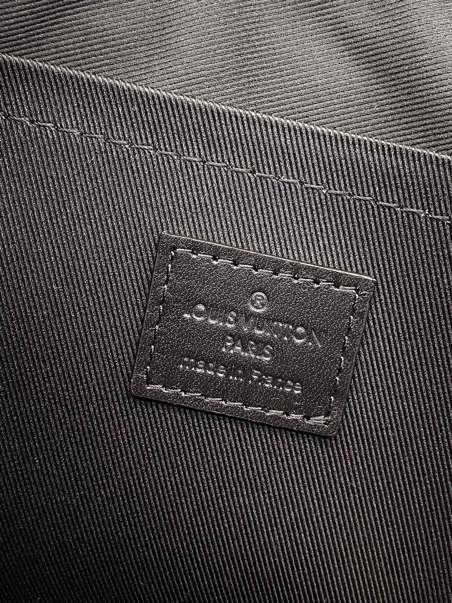 L0vis Vvtt0n M81569 Pochette To-Go