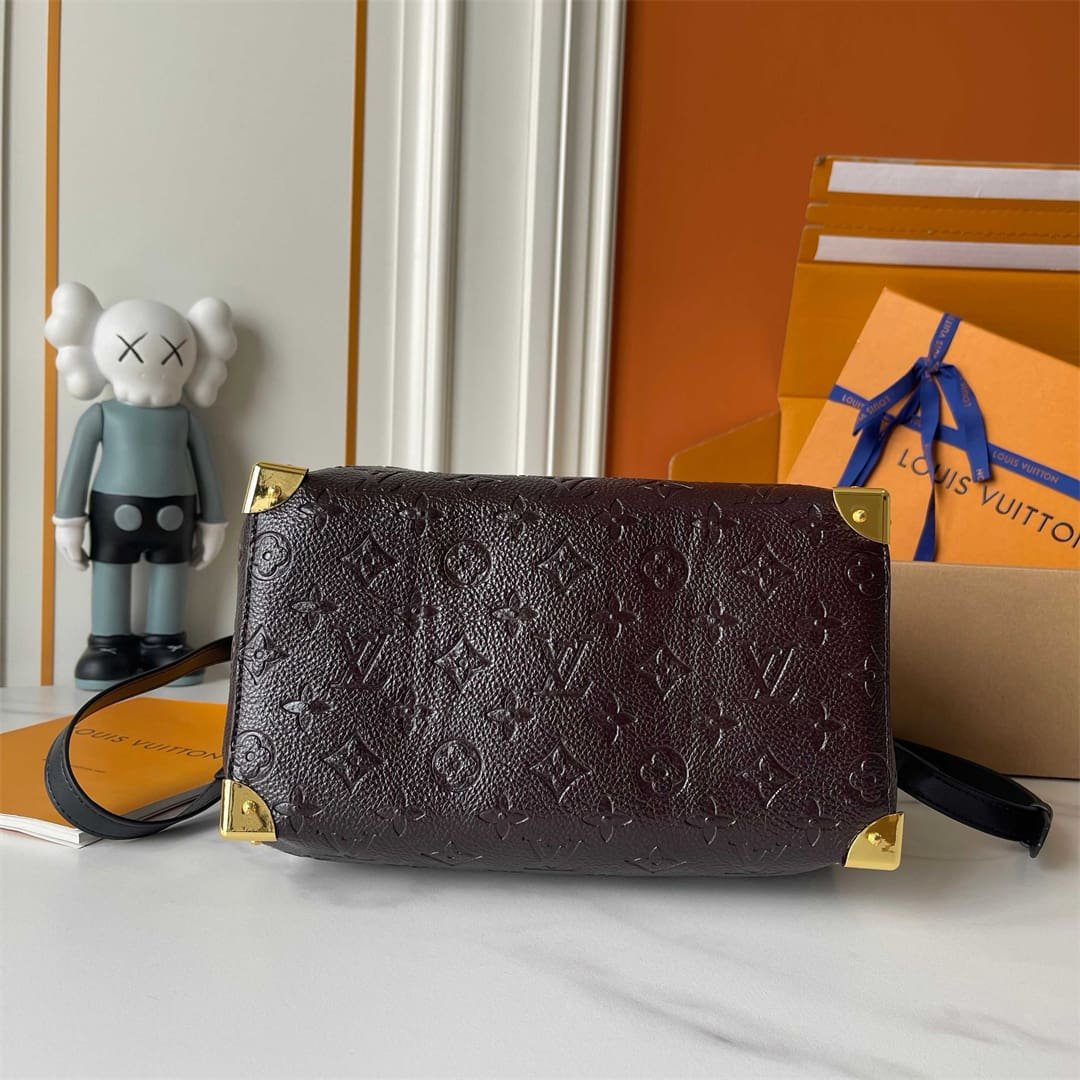 L0vis Vvtt0n M26392 Speedy Trunk 25