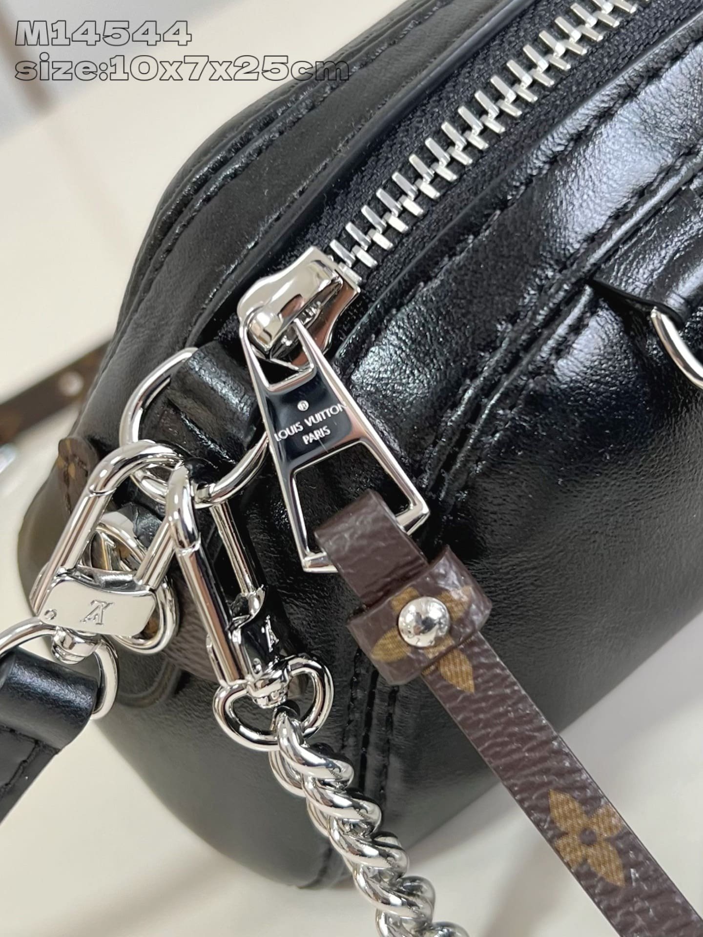 L0vis Vvtt0n M14544 Pochette Vibe