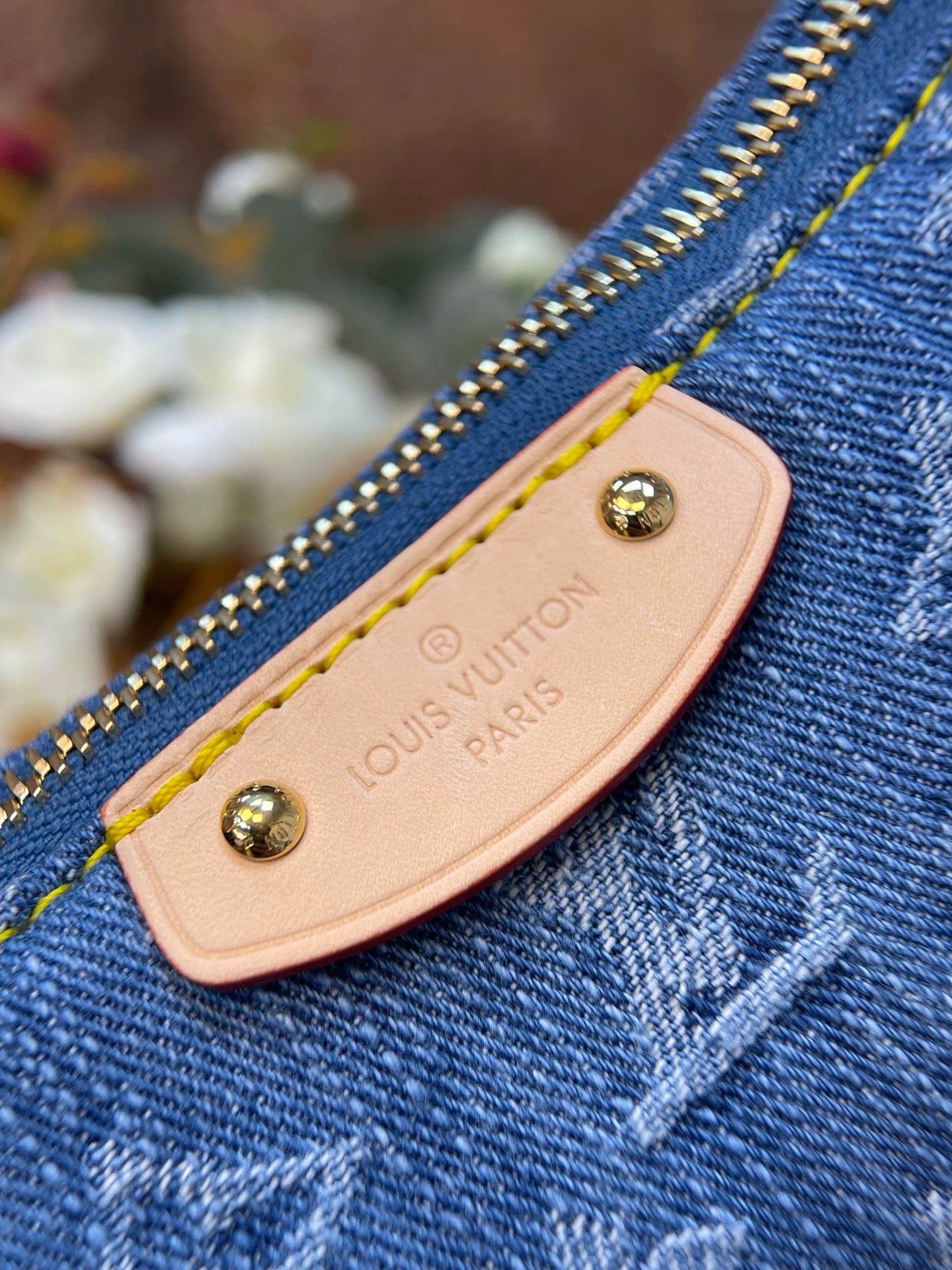L0vis Vvtt0n Hills Pochette M82949
