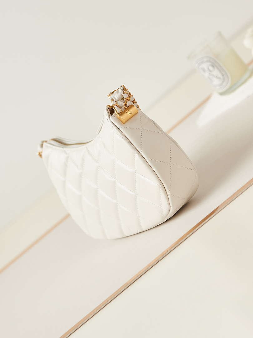 Ch**el AS4422 23K Hobo Bag Lambskin Gold Metal White
