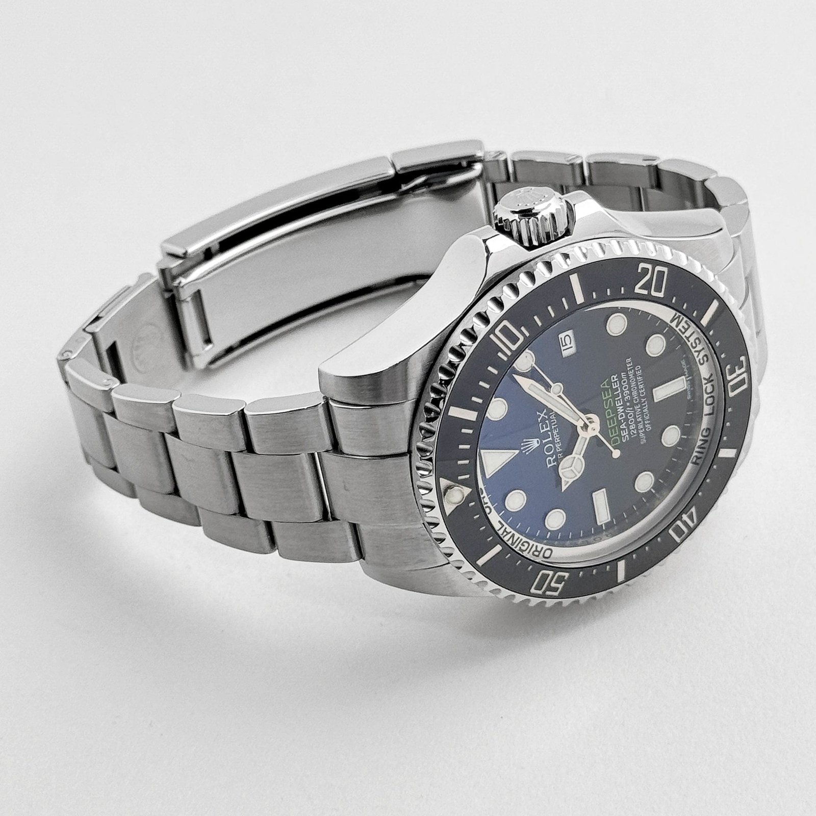 R01ex Deepsea Sea-Dweller 116660 ‘James Cameron’ Blue Dial (2015)