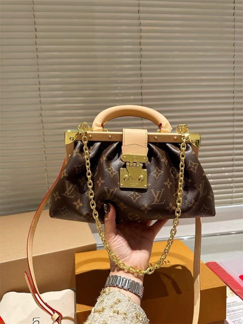 L0vis Vvtt0n M46544 Monogram Clutch