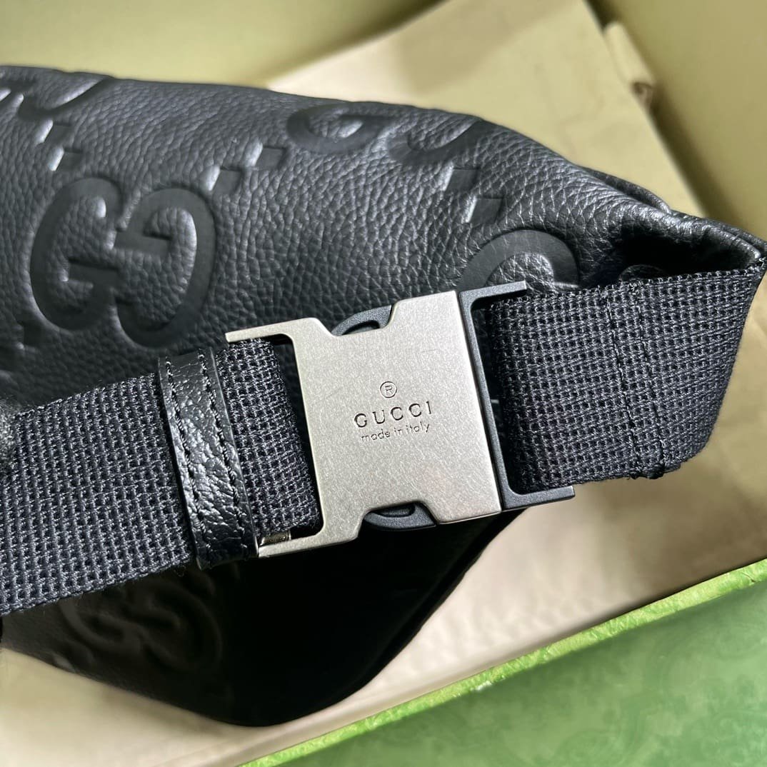 Gvc*1 JUMBO BELT BAG