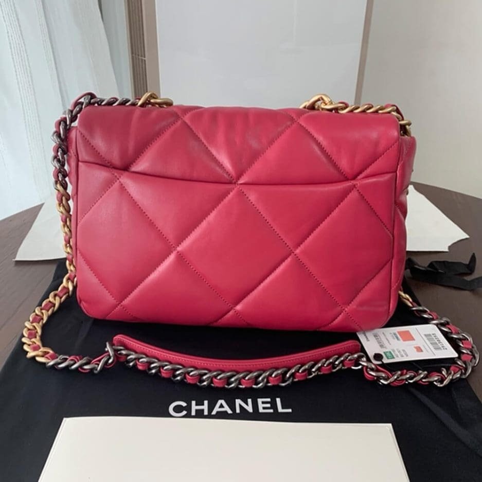 Ch**el 19 Large Handbag AS1161