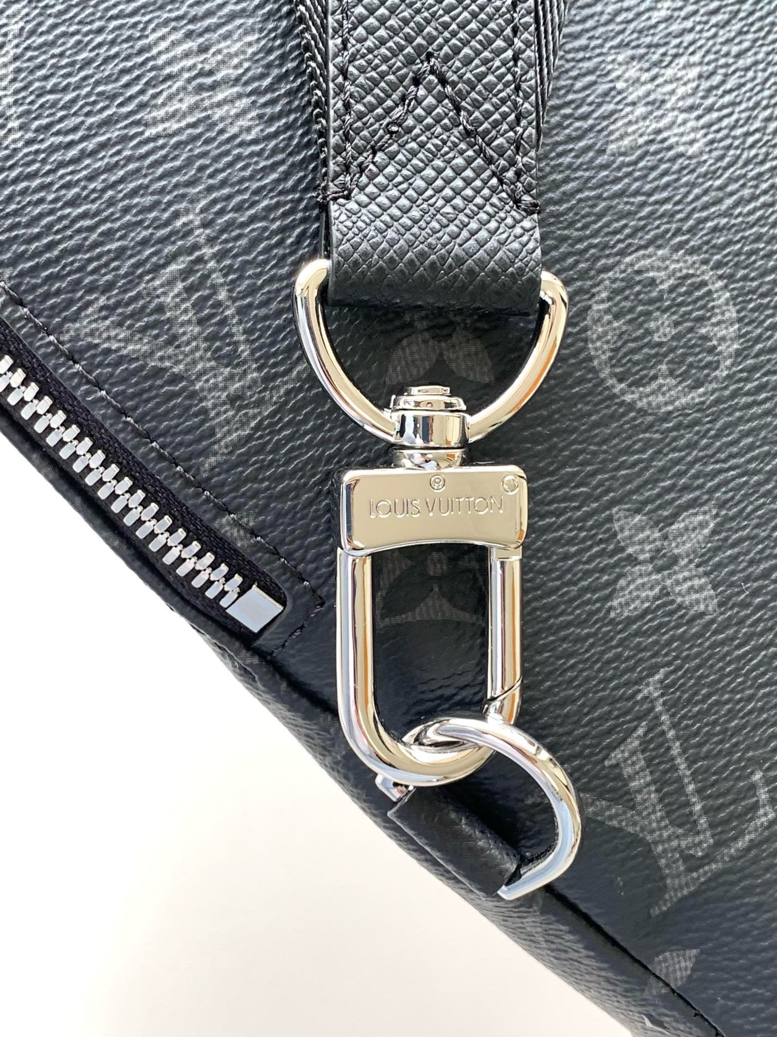 L0vis Vvtt0n M30936 Duo Slingbag
