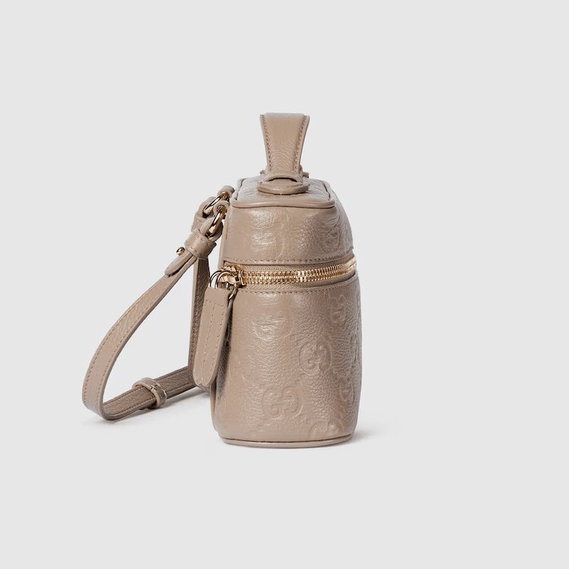 Gvc*1 EMBLEM SMALL BAG