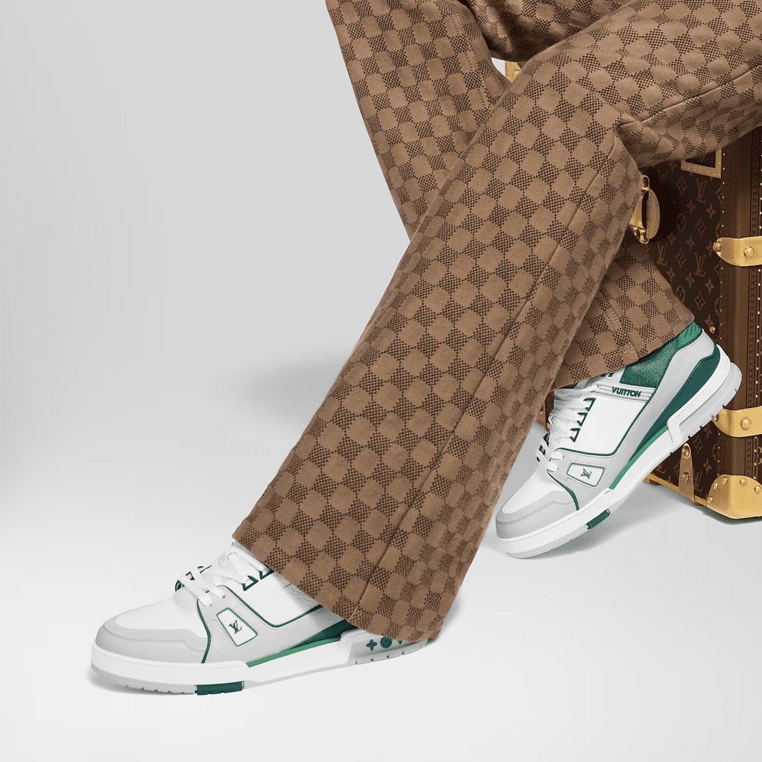 L0vis Vvtt0n 1AIJ04 New LV Trainer Sneaker