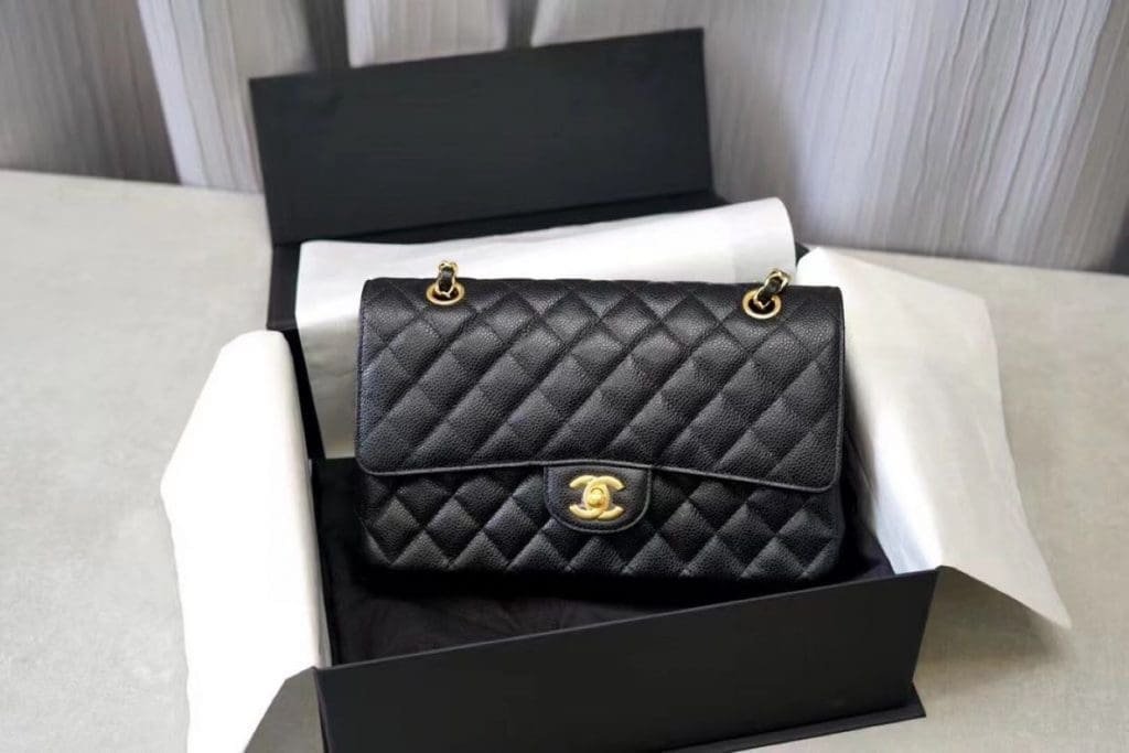 Ch**el Classic Flap Handbag GRAINED CALFSKIN & GOLD METAL