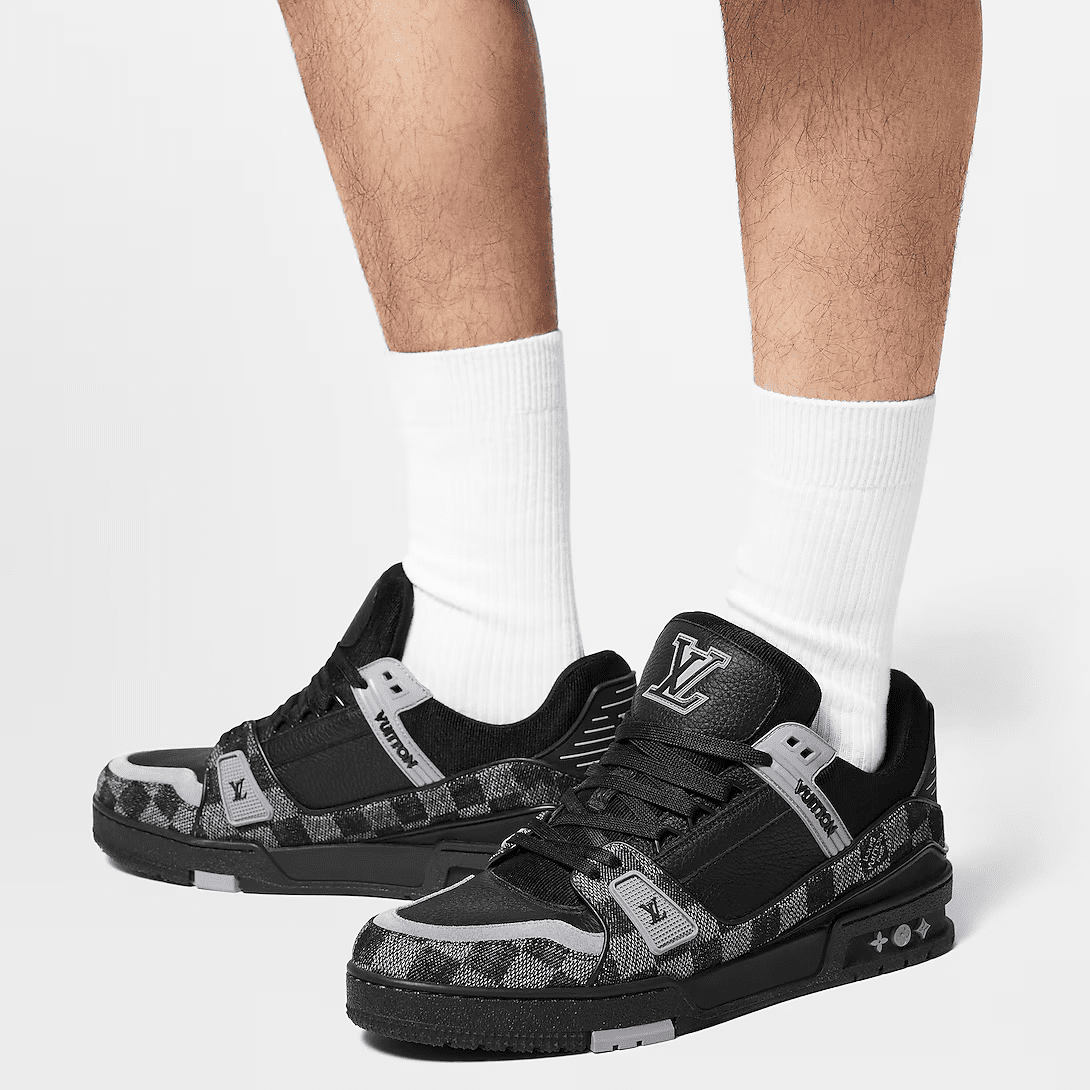 L0vis Vvtt0n 1ACWD9 LV Trainer Sneaker