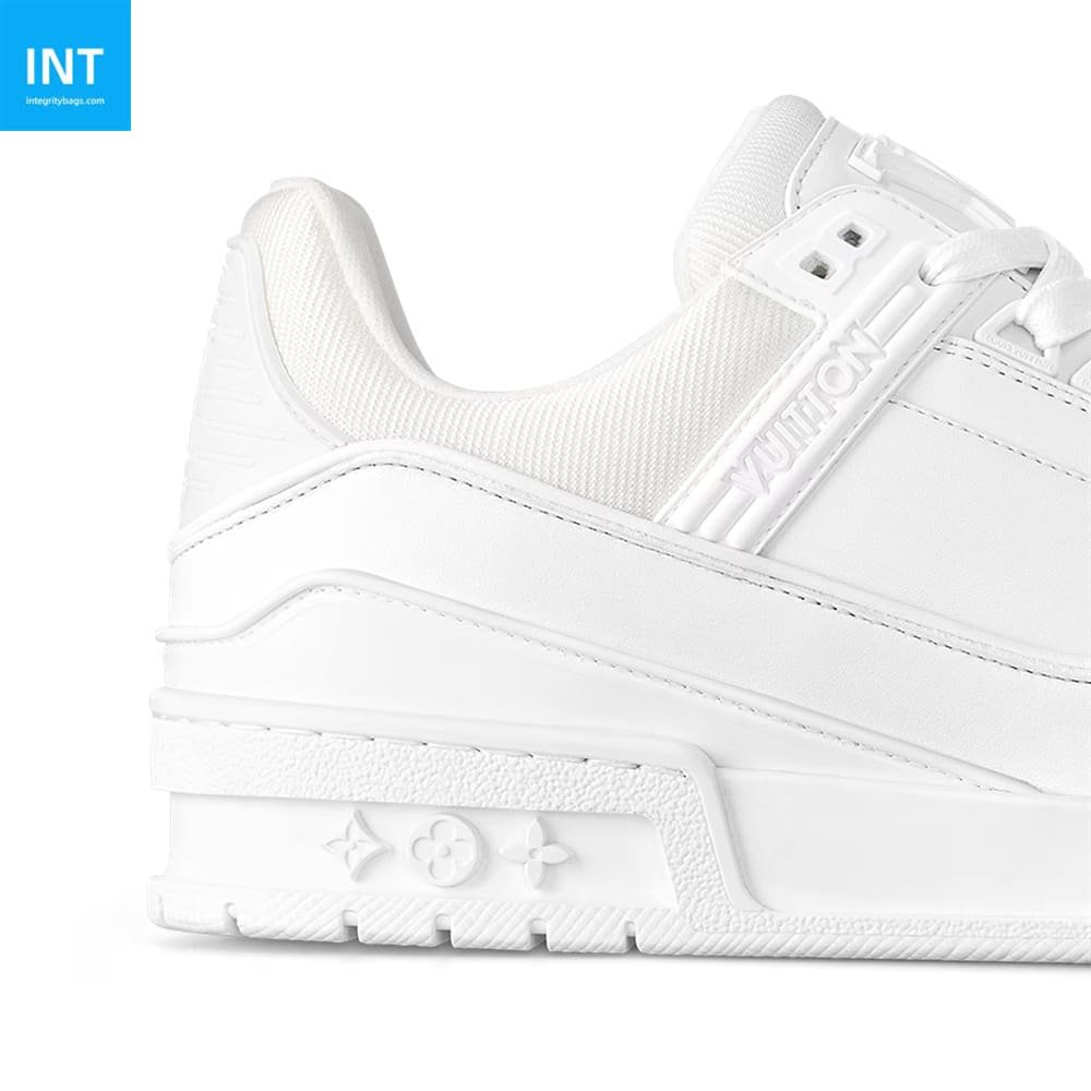 L0vis Vvtt0n 1AC29Q LV Trainer Sneaker