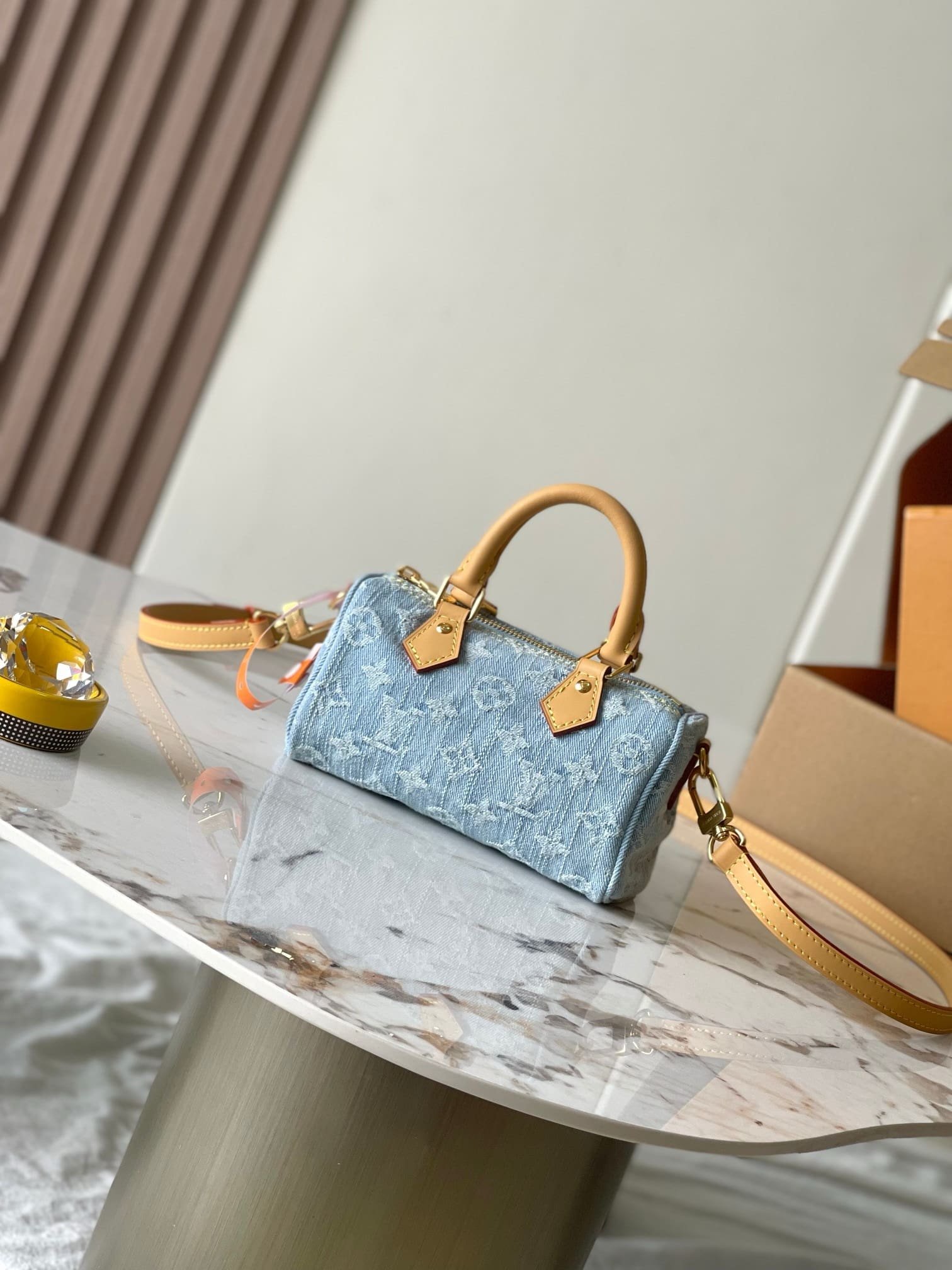 L0vis Vvtt0n M11212 Nano Speedy