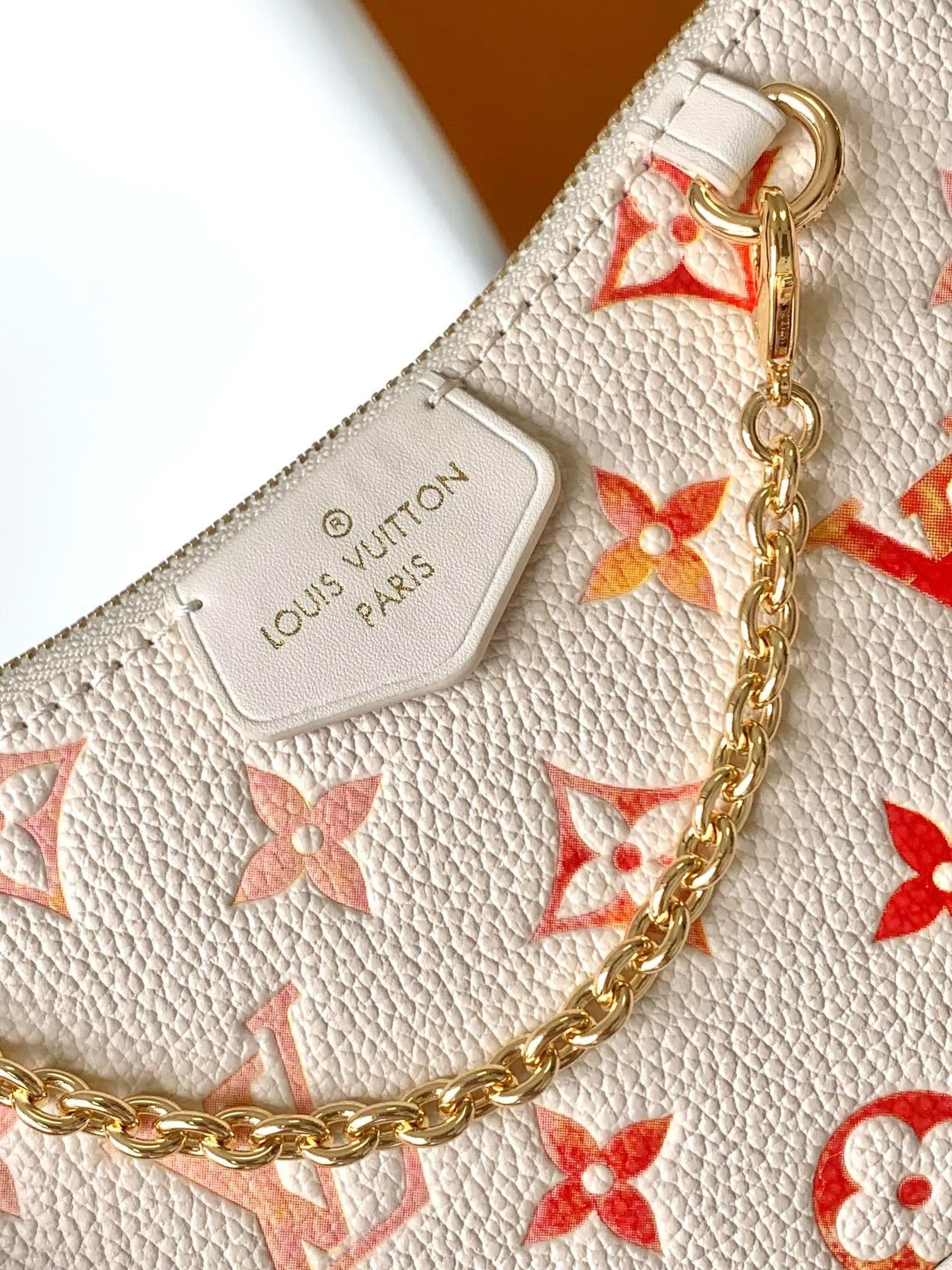 L0vis Vvtt0n M83448 Easy Pouch On Strap