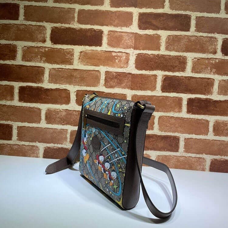 Gvc*1 Disney x Gvc*1 Donald Duck Messenger Bag