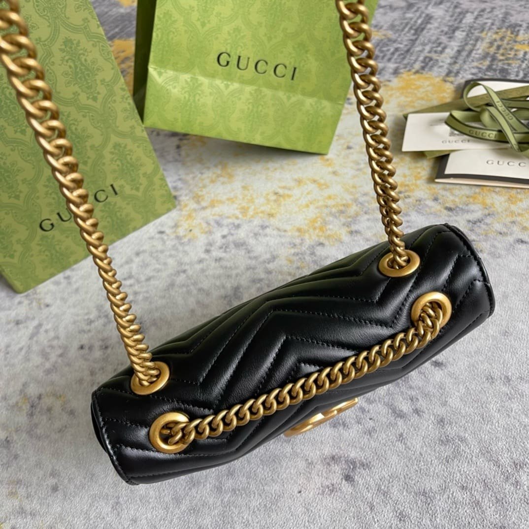 Gvc*1 MARMONT SMALL MATELASSÉ SHOULDER BAG