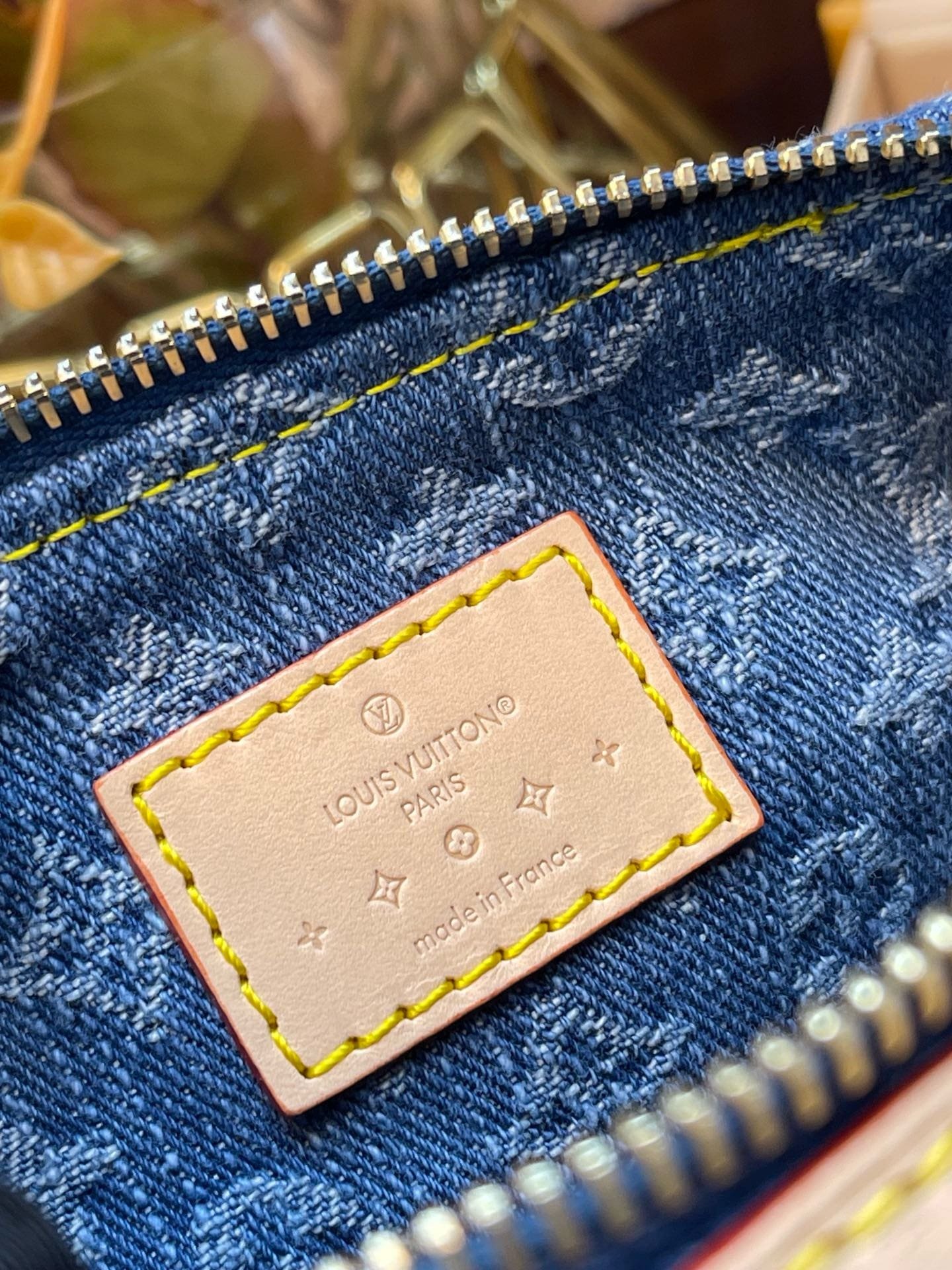 L0vis Vvtt0n Hills Pochette M82949