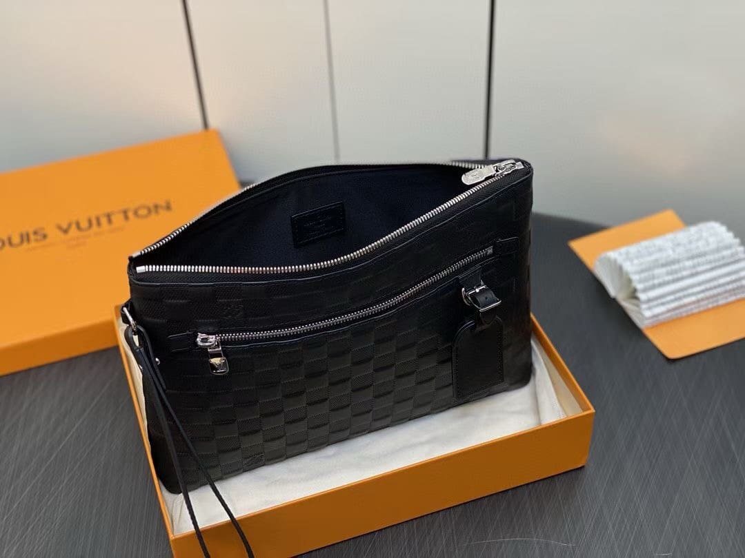 L0vis Vvtt0n N40504 Takeoff Pouch