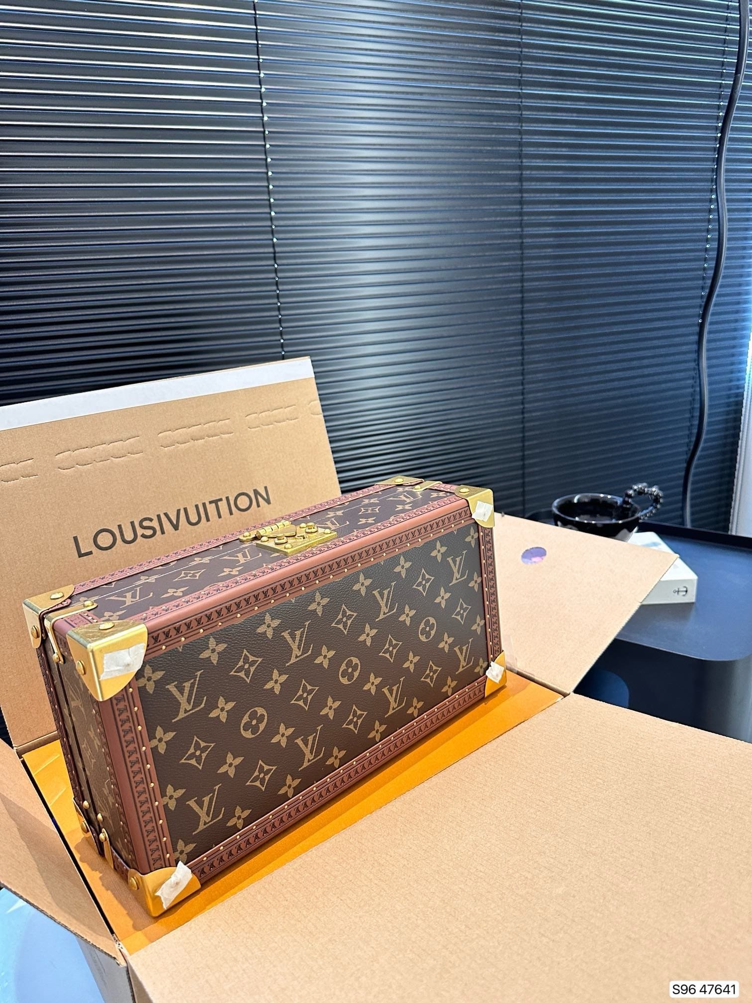 L0vis Vvtt0n M10260 Coffret 8 Montres