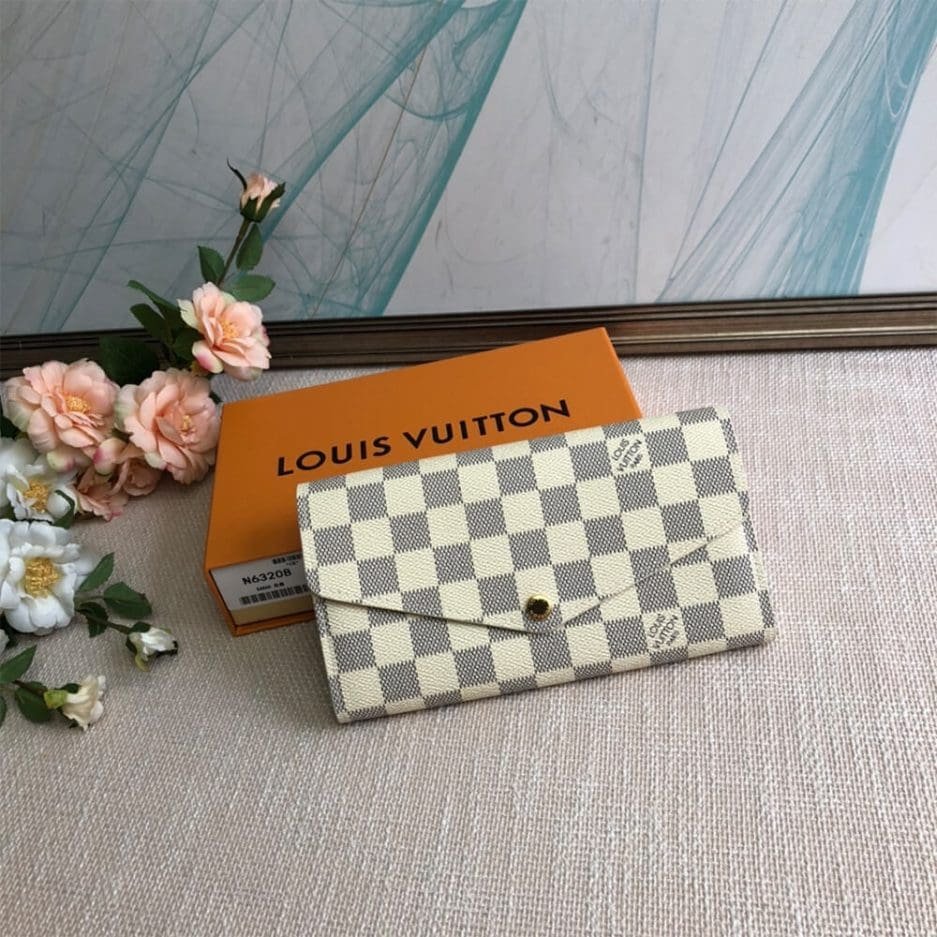 L0vis Vvtt0n Sarah Wallet M63208