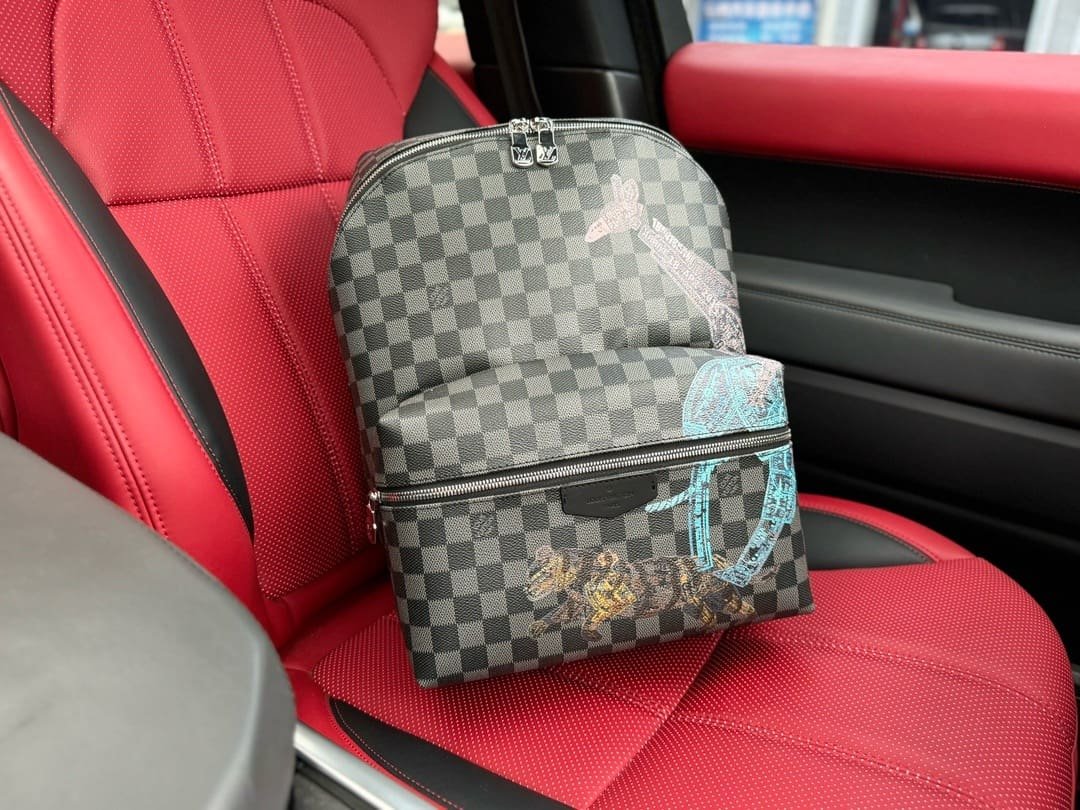 L0vis Vvtt0n Backpack
