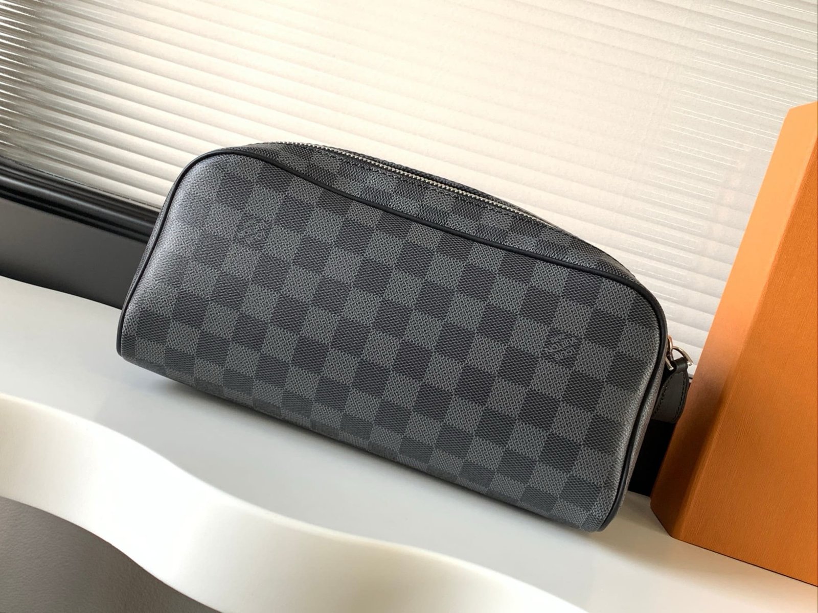 L0vis Vvtt0n N40127 DOPP toiletry bag
