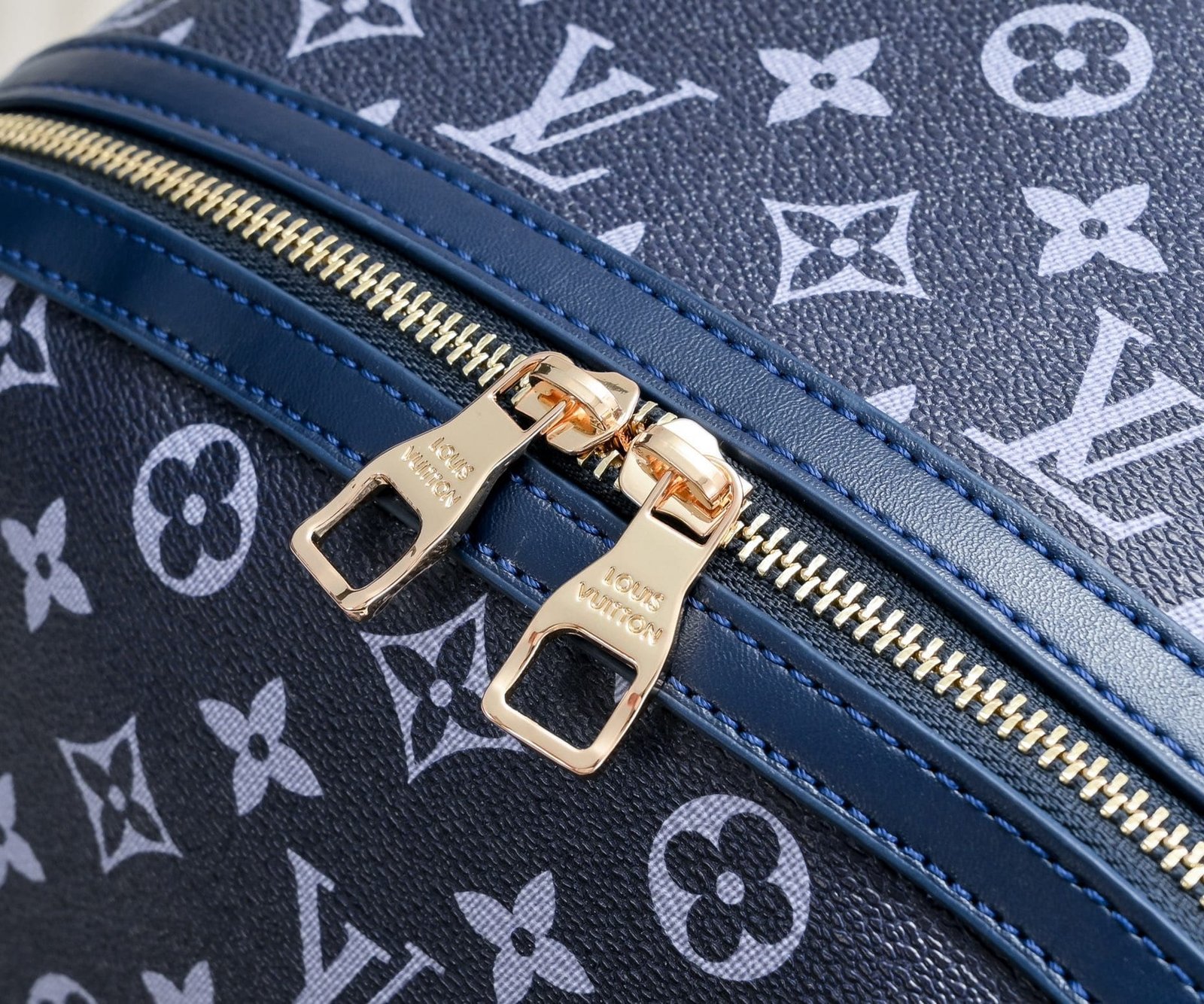 L0vis Vvtt0n M46806 Discovery Backpack PM