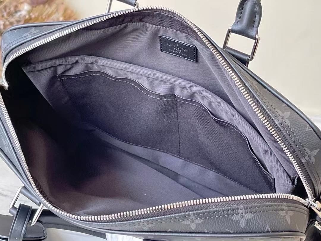L0vis Vvtt0n M46457 VOYAGE Small Briefcase