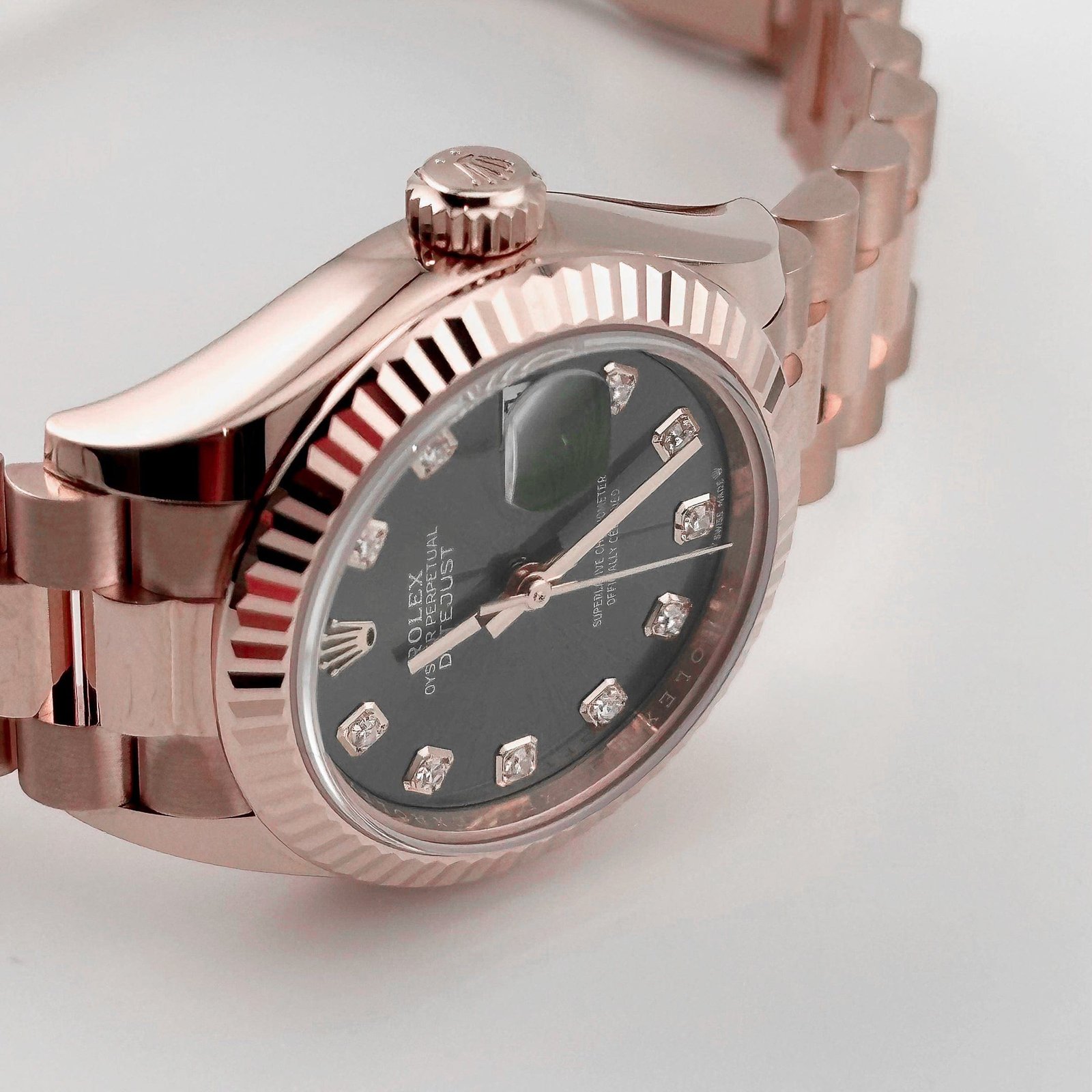 R01ex Datejust 28 279175 ‘Ladies’ Rose Gold Olive D1am0nd Dial (2025)