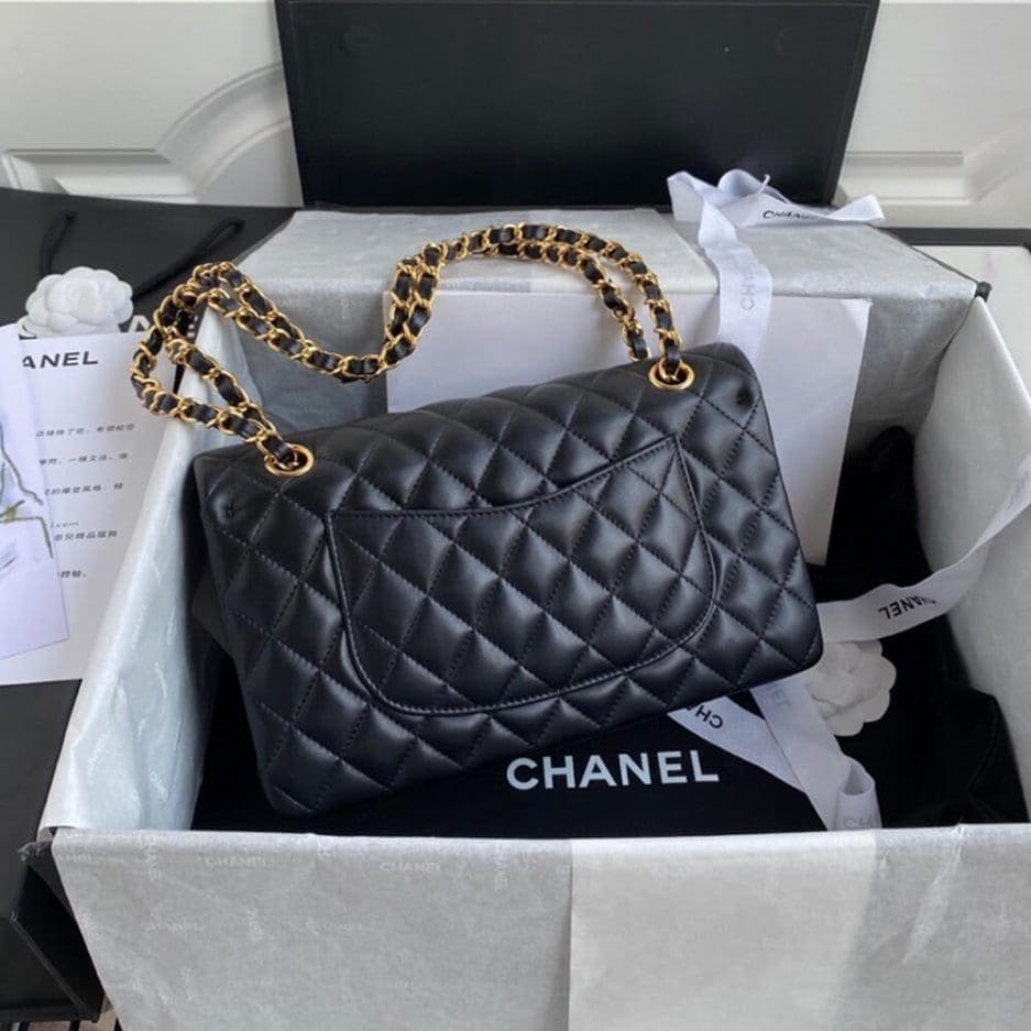 Ch**el CLASSIC HANDBAG Lambskin & Gold Metal