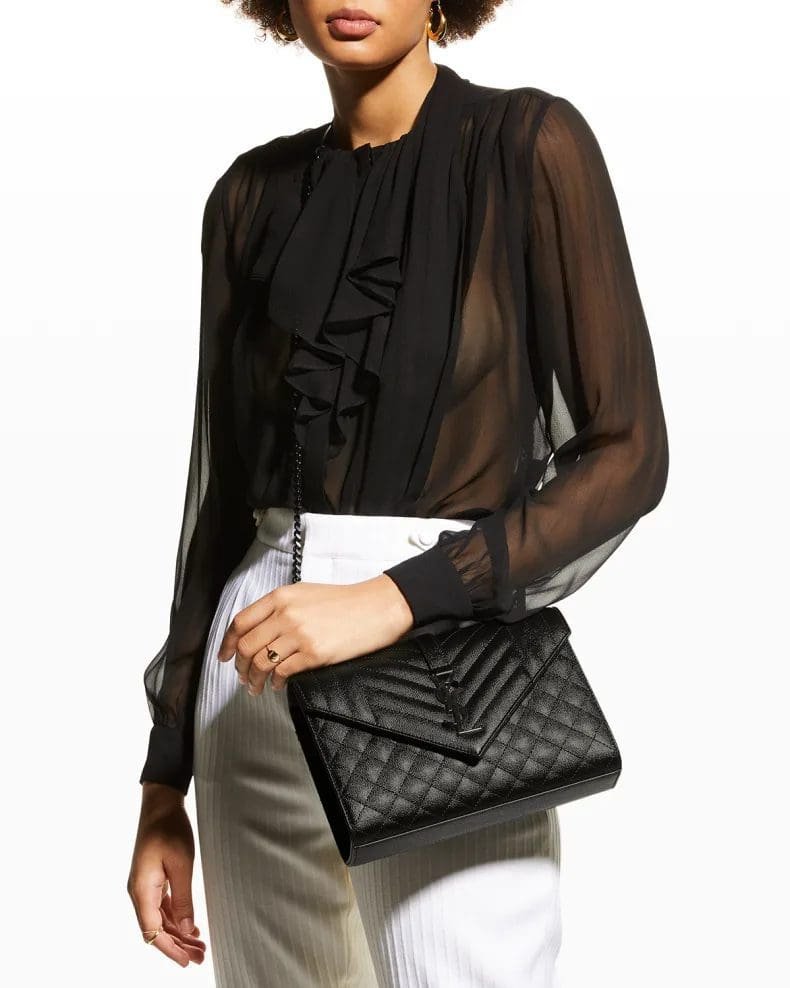 Sa1nt Lau*nt Envelope Triquilt Medium Y51 Shoulder Bag in Grained Leather