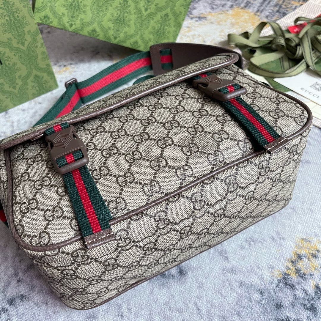 Gvc*1 MESSENGER BAG