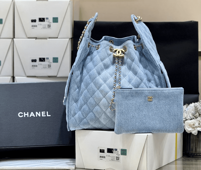 Ch**el 25 MEDIUM HANDBAG