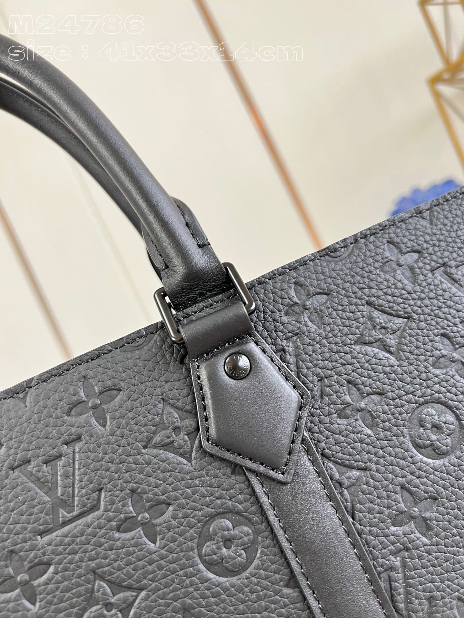 L0vis Vvtt0n M24786 SAC PLAT 24H BAG