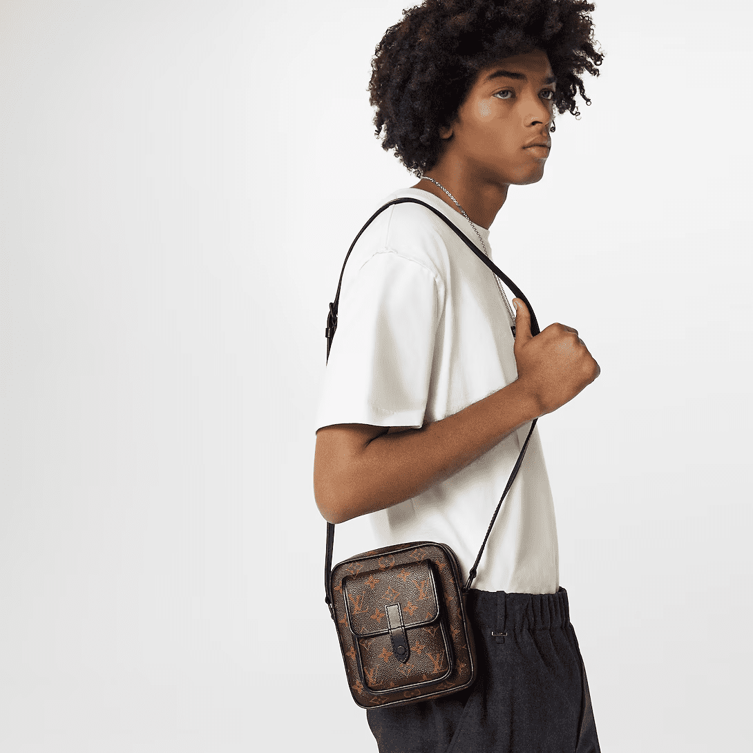 L0vis Vvtt0n M69404 Christopher Wearable Wallet